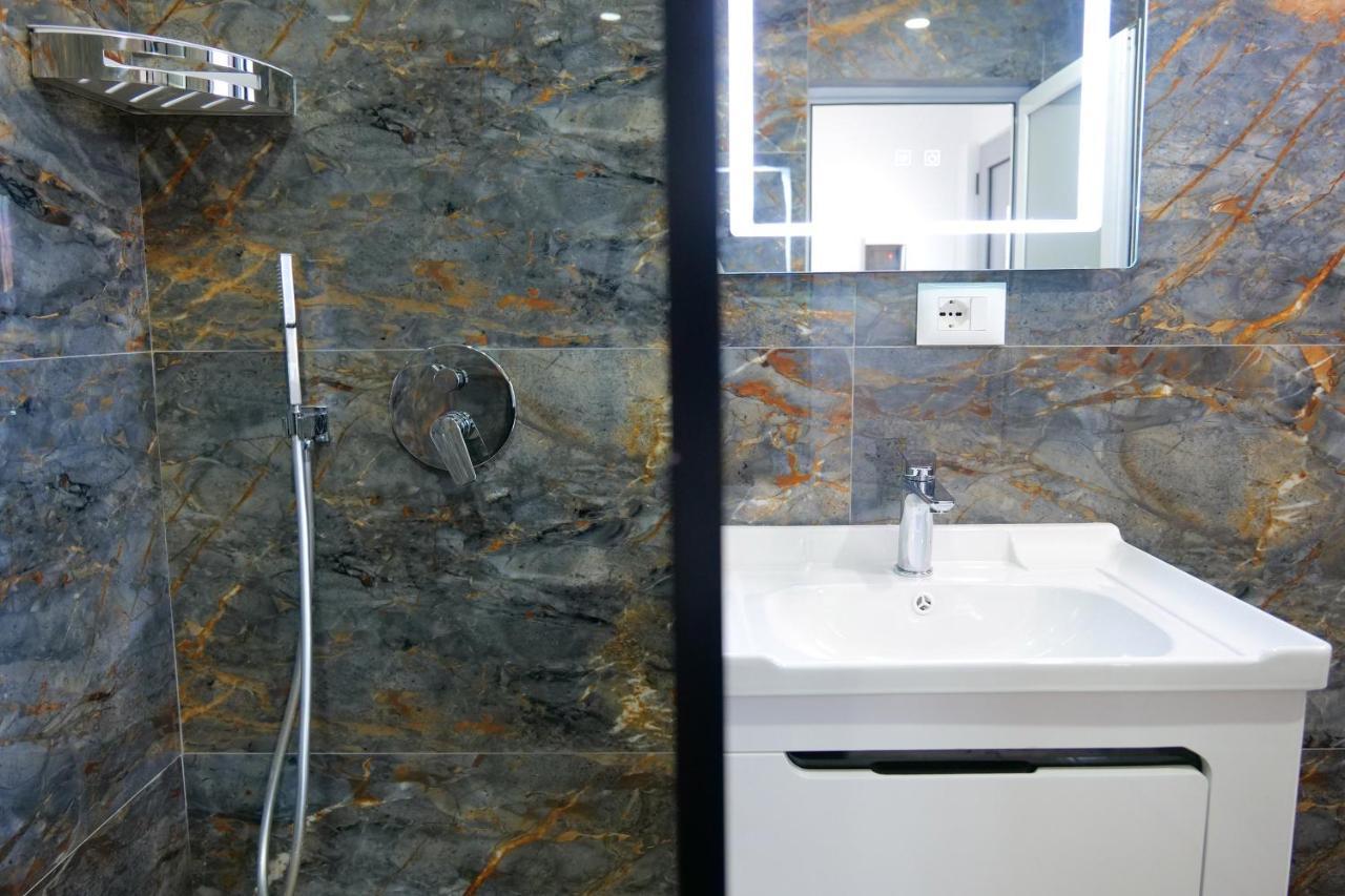 Iljo Apartments Ksamil Luaran gambar